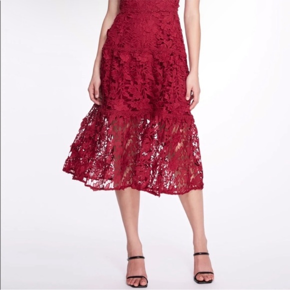Marchesa Note beautiful lace midi dress in red/wine - Picture 8 of 13